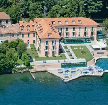 Sleeps 5 Pool Appartamento Meina