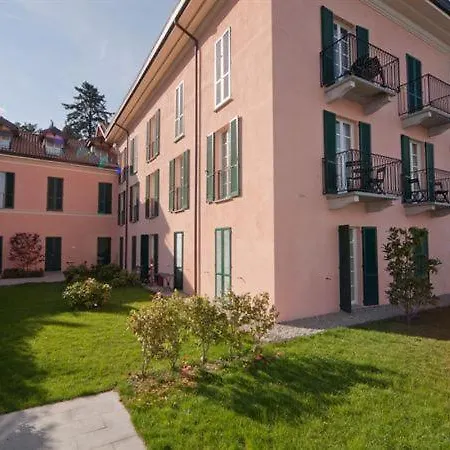 Appartamento Sleeps 5 Pool Meina